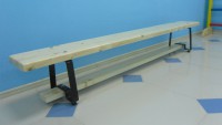 Скамейка гимнастическая (металлические ножки, лак) (2,5 м)  - fgospostavki.ru - Апрелевка