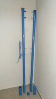 Стойки волейбольные с механизмом натяжения, в стаканах с крышками для зала (без сетки) - fgospostavki.ru - Апрелевка