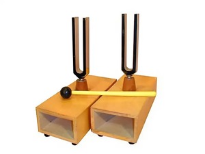 Камертоны на резонансных ящиках (пара) - fgospostavki.ru - Апрелевка