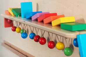 Тактильно-развивающая панель “Разноцветное домино” - fgospostavki.ru - Апрелевка