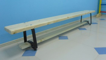 Скамейка гимнастическая (металлические ножки, лак) (2,5 м)  - fgospostavki.ru - Апрелевка