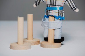 Подставки под куклу - fgospostavki.ru - Апрелевка