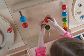 Тактильно-развивающая панель “Магнитные шарики” - fgospostavki.ru - Апрелевка